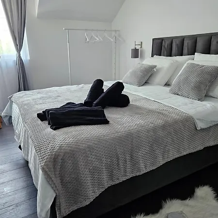 Seoska kuća Rodjaci Sa Sela *