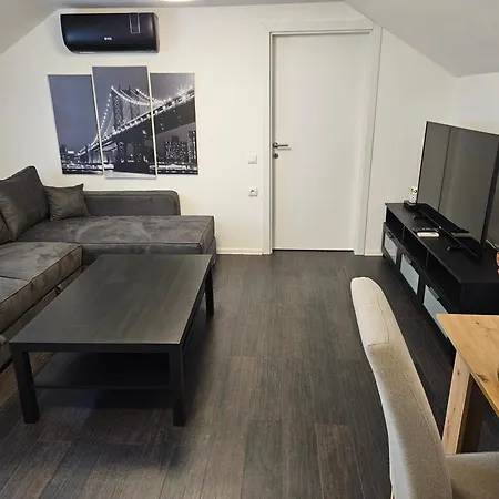 Rodjaci Sa Sela Belgrade